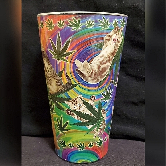 Cats and WEEEd Pint Glass NEW - Picture 4 of 9